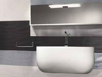 Керамическое полотно «Soft» в ванной комнате: контраст базовых элементов
